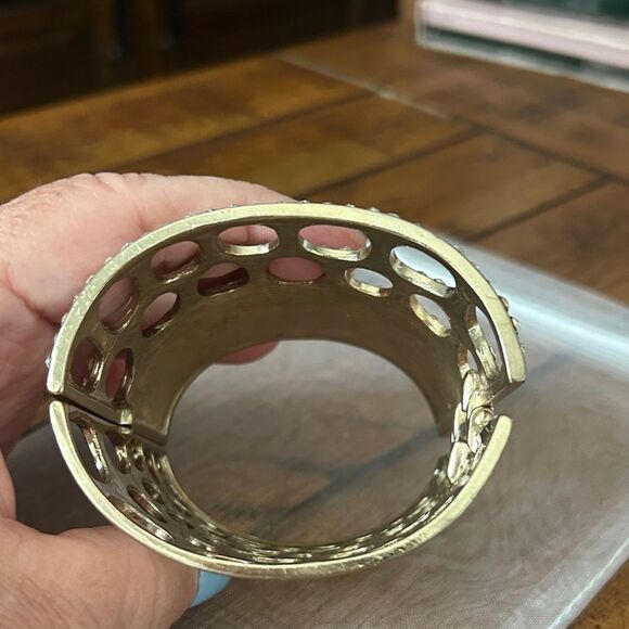 Gold Crystal chunky bangle bracelet - Picture 5 of 7